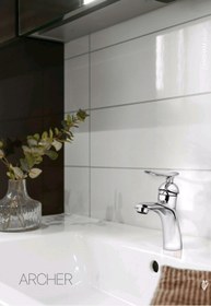 تصویر شیرالات آرچِر ARCHER شیرآلات آرچر؛ ترکیبی از خطوط مدرن و جزئیات لوکس که با دو رنگ کروم و سفید طلایی، جلوه‌ای متفاوت و درخشان به آشپزخانه و سرویس شما می‌بخشد.