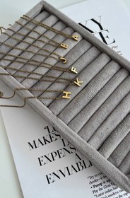 تصویر گردنبند حروف 