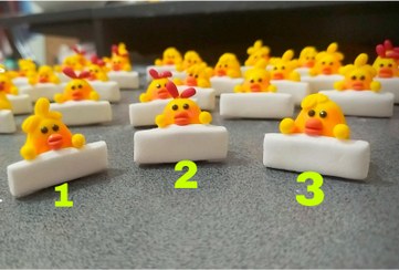 تصویر روداشبوردی جوجه با متن دلخواه - دو 