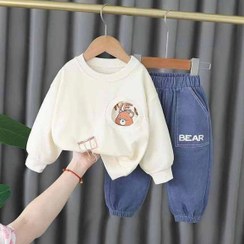 تصویر دو تیکه پاییزه با شلوار جین 