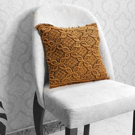 تصویر کوسن مکرومه 