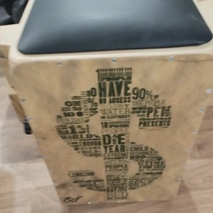 تصویر فروشگاه موسیقی حمید خان