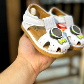 تصویر کفش صندل بچه گانه اسپرت مناسب روزمره و تابستانی مدل چراغدار Children's sports sandal shoes, suitable for everyday and summer, model with lights