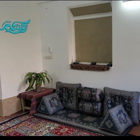 تصویر سرویس شاهنشین(خان نشین)7تیکه پشتی ترمه سنتی یزدطرح نیلوفرسرمه ای(ضمانت یکساله) 