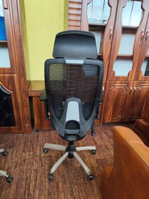 تصویر صندلی گردان مدیریت پشت توری M10 Chair M10 Top