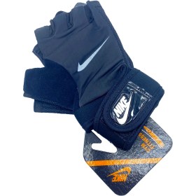 تصویر دستکش بدنسازی زنانه نایکی طراحی ارگونومیک 