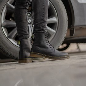 تصویر بوت دکتر مارتینز ۱۰ بند – Dr Martens 10 eye 