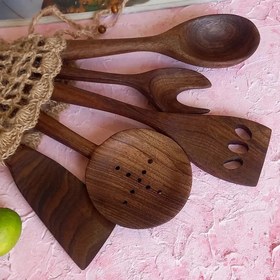 تصویر ست کفگیر ملاقه چوبی دستساز بارلی ویژه جهیزیه عروس 5 تکه کاوردار چوب گردو 25 سانتی کد bar0027 