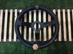 تصویر فرمان اسپرت اسپارکو دوخت مشکی 