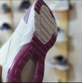 تصویر کفش اسپرت نایکNIKEزنانه زیره شیشه ای - بنفش سفید / 39 ا Nike Nike