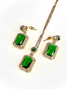 تصویر نیم‌ست جواهری زمرد— درخششِ جادویی برای لحظات خاص برند YSX 