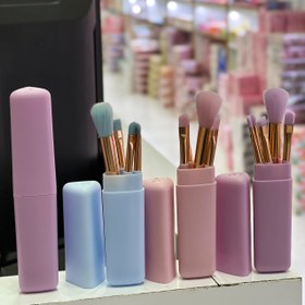 تصویر ست براش آرایشی 5 عددی باکس مثلثی 