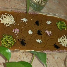 تصویر حلوا سنتی با ارده و دارچین 