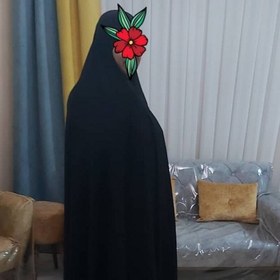 تصویر چادر مشکی ساده ی ایرانی با جنسی لطیف 
