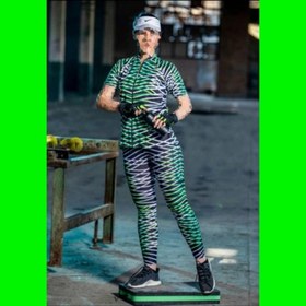 تصویر ست ورزشی تیشرت زیپی و لگ زنانه سبز راه راه 