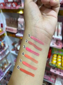 تصویر رژگونه مایع دکمه ای - 05 