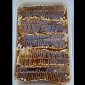 تصویر عسل موم دار سبلان 