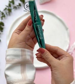 تصویر ریمل آبی 