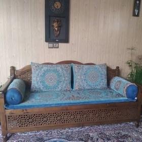 تصویر رو بالشتی سنتی پارچه شانل طرح پردیس گرد لوله ای 