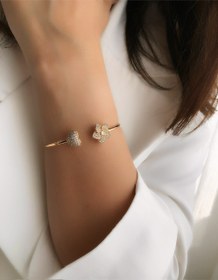 تصویر بنگل قلب و شبدر ژوپینگ‌ 