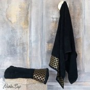 تصویر حوله دستی طرح گلد 