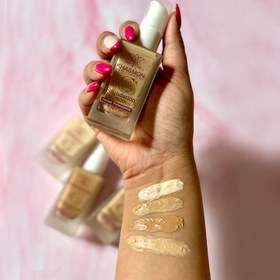 تصویر کرم پودر گیاهی جوانساز و ضد جوش خاص مون 