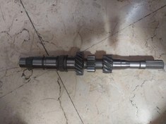 تصویر شفت ورودی گیربکس لیفان X60 دنده معمولی 