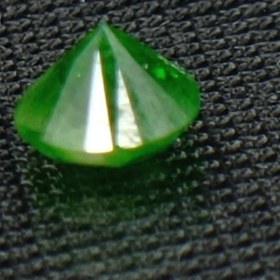 تصویر جواهر دمانتوئید D60 