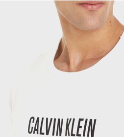 تصویر تی‌شرت یقه گرد لوگو برند Calvin Klein Logo Crew Neck T-Shirt