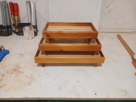 تصویر سینی پذیرایی سه تیکه چوبی پایه دار 