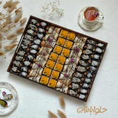 تصویر سینی میکس حلوا و خرما 