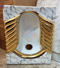 تصویر کاسه توالت زمینی لوکس سفید طلایی کد M_115 