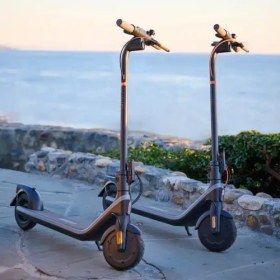 تصویر اسکوتر شیائومی مدل Nine bot Kick Scooter E2 Plus 