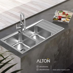 تصویر سینک ظرفشویی مدل : ST-1001 سینک ظرفشویی مدل ST-1001 با طراحی ساده و در عین حال مدرن، ترکیبی از دوام، درخشش و کارایی است. سطح استیل صیقلی و عمق مناسب لگن‌ها، شست‌وشوی آسان و بی‌صدا را به آشپزخانه‌ی شما هدیه می‌دهد.