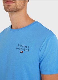 تصویر تی‌شرت گردن گرد لوگو برند Tommy Hilfiger Logo Crew Neck T-Shirt