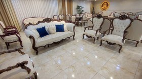 تصویر مبل کلاسیک پیچک - فندقی 