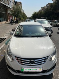 تصویر جک J4 مدل 1402 ا آپشنال آپشنال