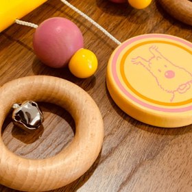 تصویر آویز تخت بچه تن تن (طرح میلو) 