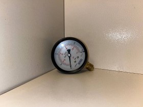 تصویر گیج صفحه 6 سانتی 6 بار برنجی پشت مشکی pressure gauge