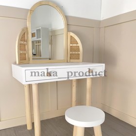 تصویر میز آرایش کودک 