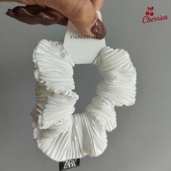 تصویر کش اسکرانچی ساتن پلیسه سفید کد 13 