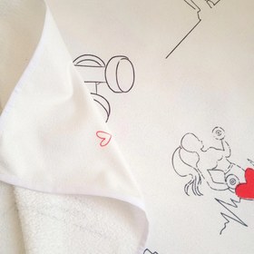 تصویر حوله ورزشی طرح بدنسازی مینیمال 