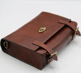 تصویر کیف دوشی چرم پیتا 