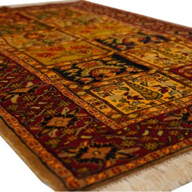 تصویر خشتی گلدان طلاشور گل ابریشم 