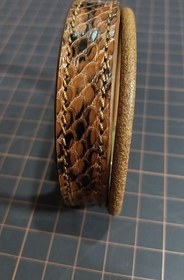 تصویر دستبند پوست مار 