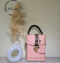 تصویر کیف دخترانه صندوقی صورتی سایز متوسط 