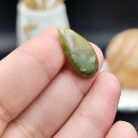 تصویر نگین پریدوت ( زبرجد ) اصل معدنی کد 9282 