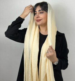 تصویر شال پفکی - سورمه‌ای 