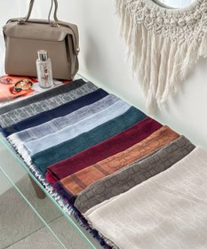 تصویر نخ مودال carolina herrera 