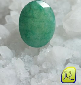 تصویر نگین زمرد هندی 